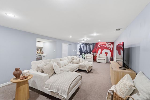 32900 Hees Street, Livonia City, MI 48150