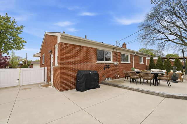 32900 Hees Street, Livonia City, MI 48150