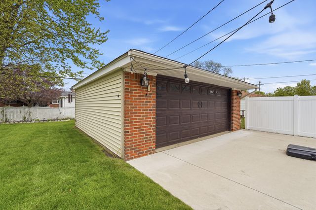 32900 Hees Street, Livonia City, MI 48150