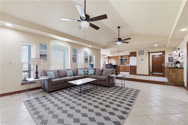 16602 N Willow Drive, Rogers, AR 72756