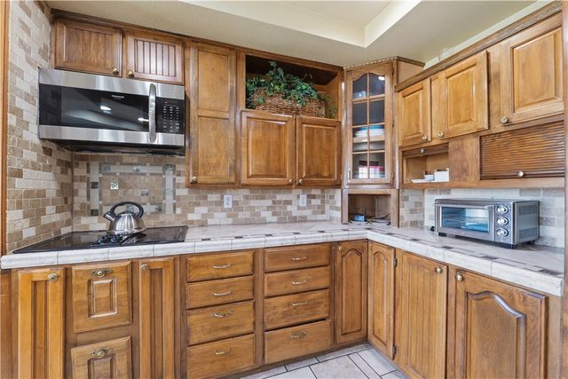 16602 N Willow Drive, Rogers, AR 72756