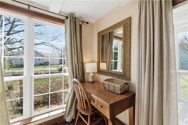 16602 N Willow Drive, Rogers, AR 72756