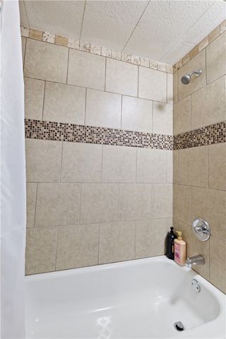 16602 N Willow Drive, Rogers, AR 72756