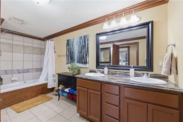 16602 N Willow Drive, Rogers, AR 72756