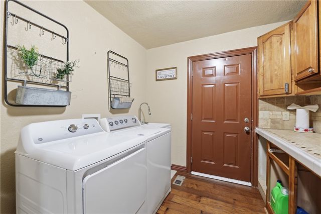 16602 N Willow Drive, Rogers, AR 72756