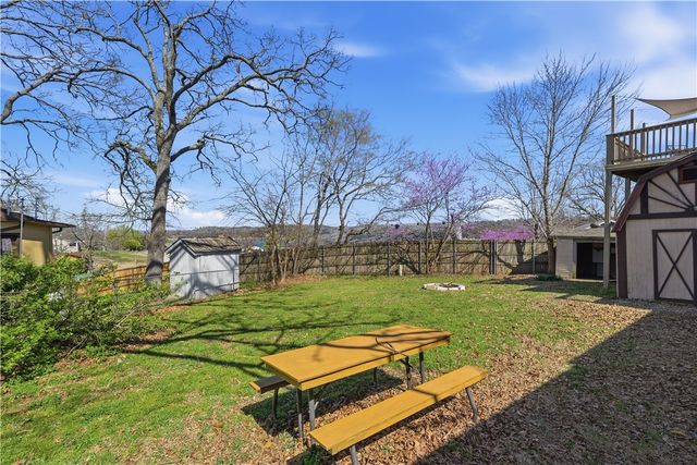 16602 N Willow Drive, Rogers, AR 72756