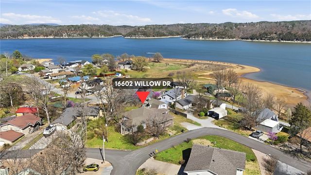 16602 N Willow Drive, Rogers, AR 72756