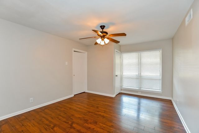 12112 Eunice Street, Farmers Branch, TX 75234