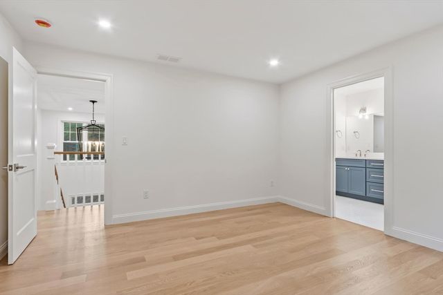 1 Ignatius Common Drive, Northborough, MA 01532