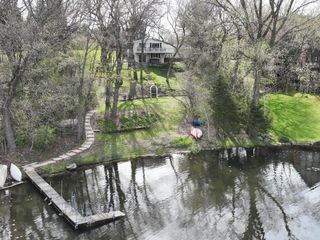 W4910 Oakwood DRIVE, East Troy, WI 53120