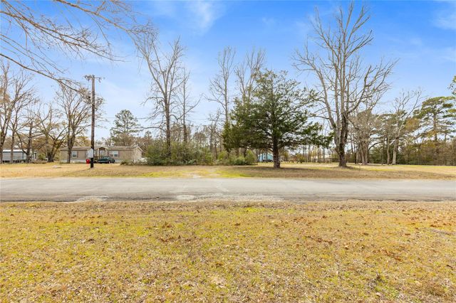 4 Catechis Road, Huntsville, TX 77320