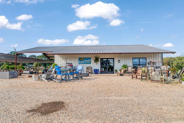 3258 E US Highway 82, Paris, TX 75462