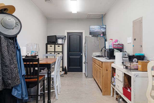 3258 E US Highway 82, Paris, TX 75462