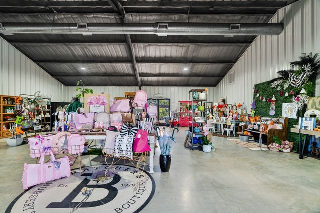 3258 E US Highway 82, Paris, TX 75462