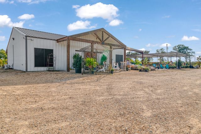 3258 E US Highway 82, Paris, TX 75462