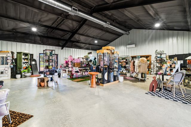 3258 E US Highway 82, Paris, TX 75462