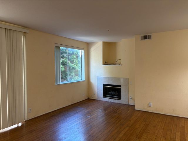 1400 El Camino Real 122, South San Francisco, CA 94080