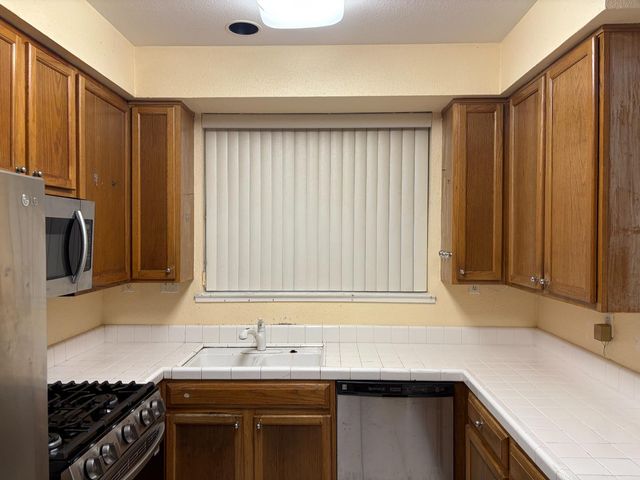 1400 El Camino Real 122, South San Francisco, CA 94080