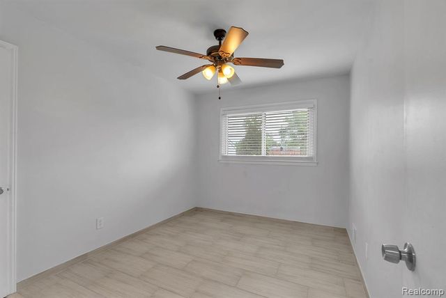 1411 Meadowlane Street, Inkster, MI 48141