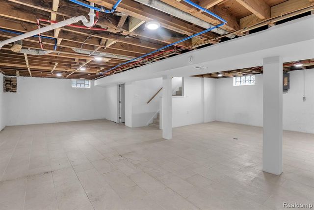 1411 Meadowlane Street, Inkster, MI 48141