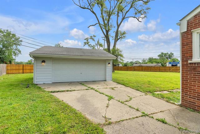 1411 Meadowlane Street, Inkster, MI 48141