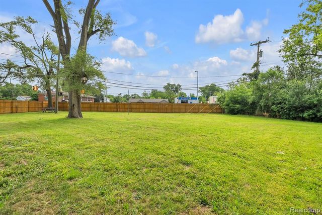 1411 Meadowlane Street, Inkster, MI 48141