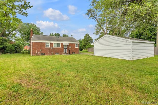 1411 Meadowlane Street, Inkster, MI 48141