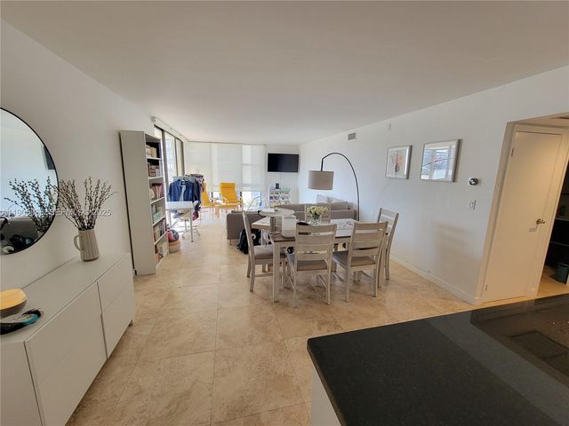 20379 W Country Club Drive 539, Aventura, FL 33180