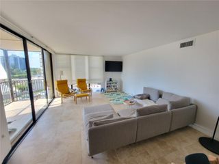20379 W Country Club Drive 539, Aventura, FL 33180