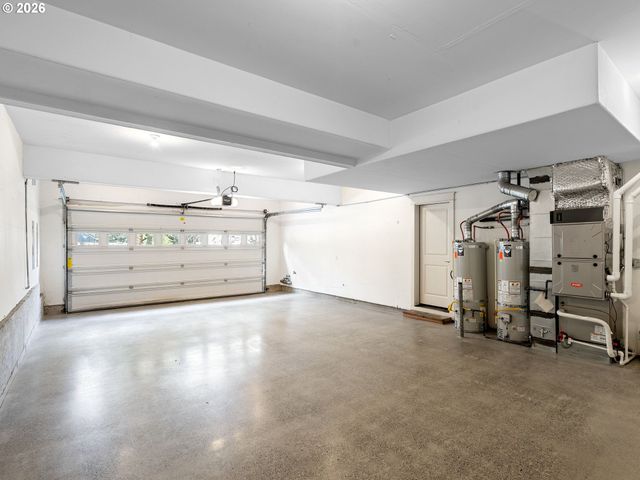 4556 Sw TAYLORS FERRY Rd, Portland, OR 97219