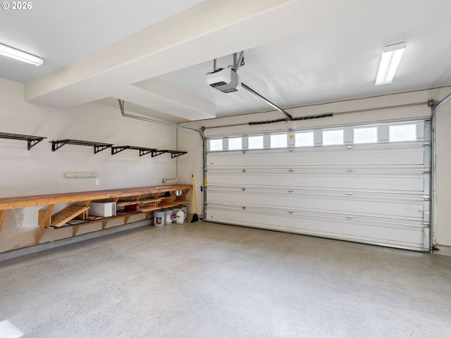 4556 Sw TAYLORS FERRY Rd, Portland, OR 97219