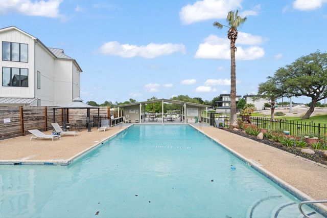 604 Highcrest DR 322, Granite Shoals, TX 78654