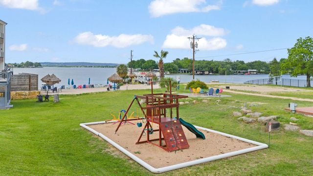 604 Highcrest DR 322, Granite Shoals, TX 78654