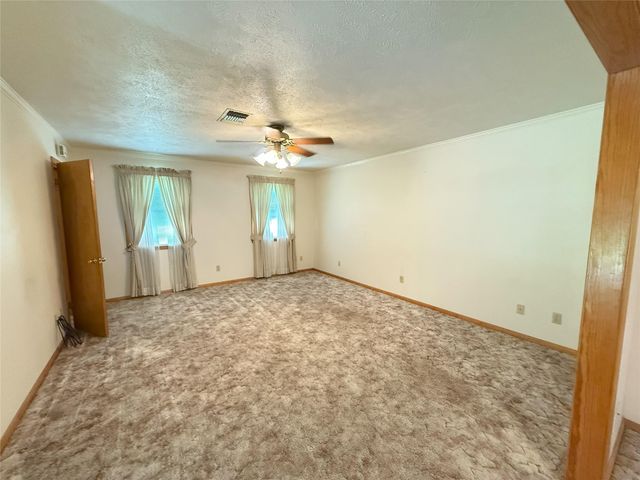 309 Town And Country Drive, El Campo, TX 77437