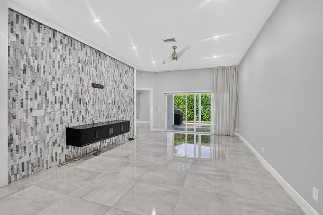 8381 VIA LEONESSA, Boca Raton, FL 33433