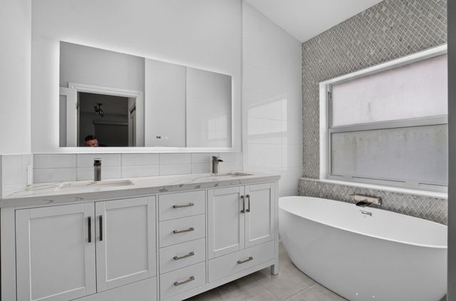 8381 VIA LEONESSA, Boca Raton, FL 33433