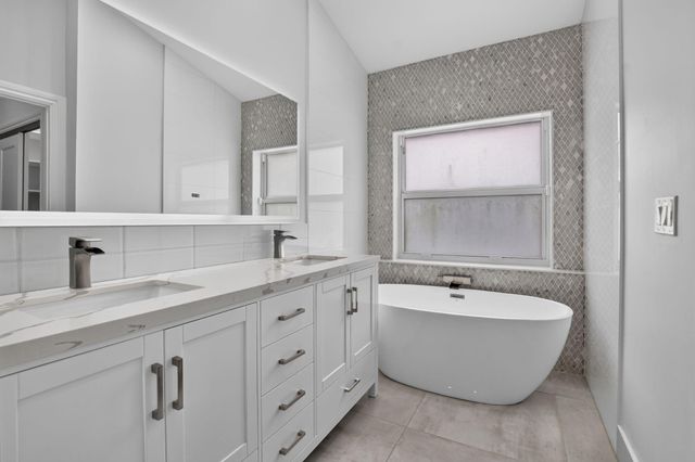8381 VIA LEONESSA, Boca Raton, FL 33433