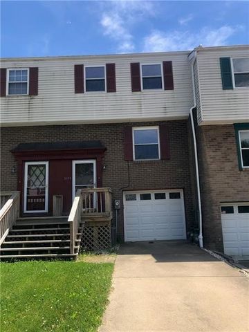 3099 Camberly Dr, Hampton, PA 15044