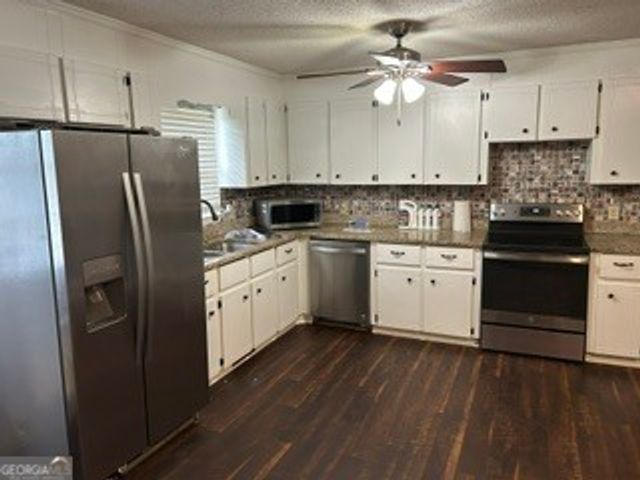 3693 Holly Place, Macon, GA 31216