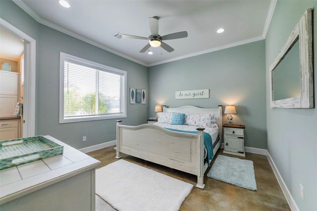 106 Blue Heron DR, Kingsland, TX 78639