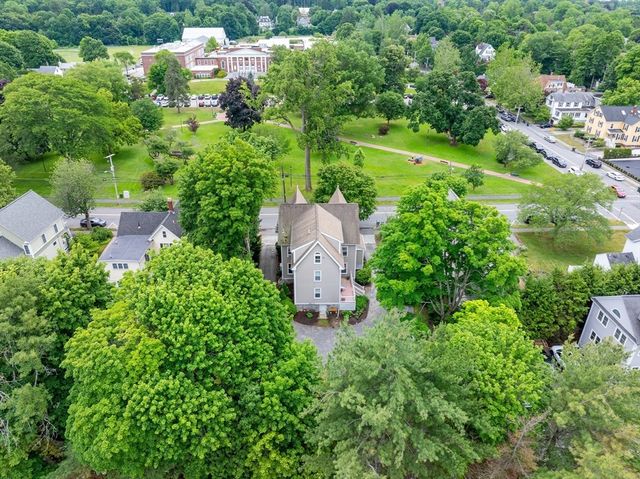 40 Chestnut St 1, Andover, MA 01810