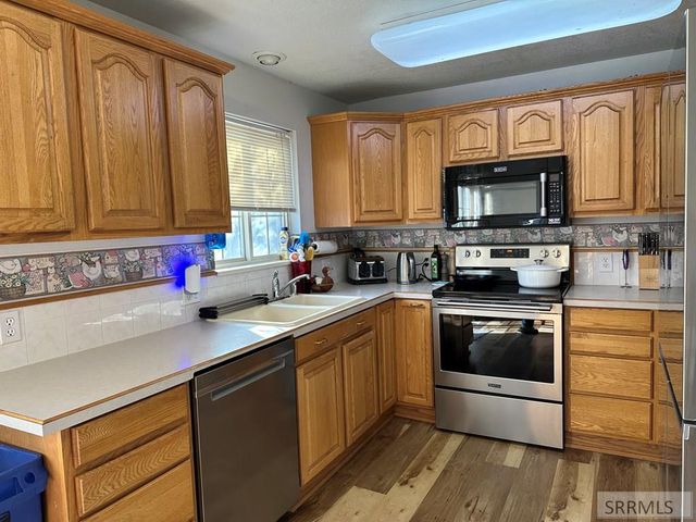 4983 Pleasant View Drive, Chubbuck, ID 83202