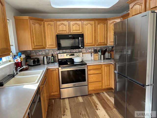 4983 Pleasant View Drive, Chubbuck, ID 83202