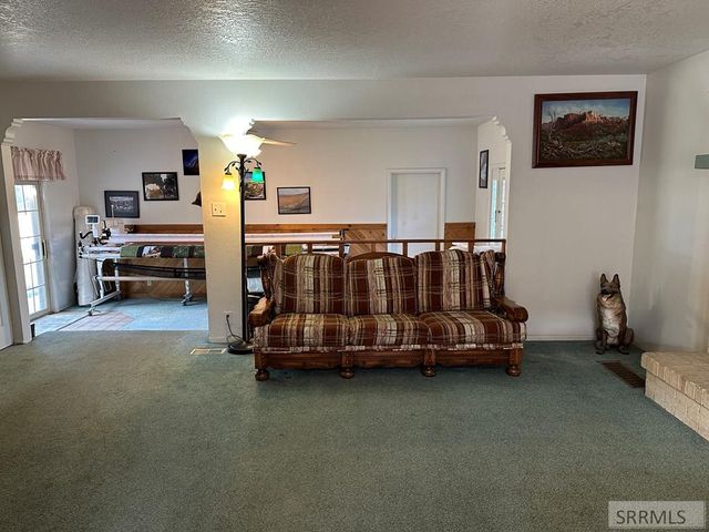 4983 Pleasant View Drive, Chubbuck, ID 83202