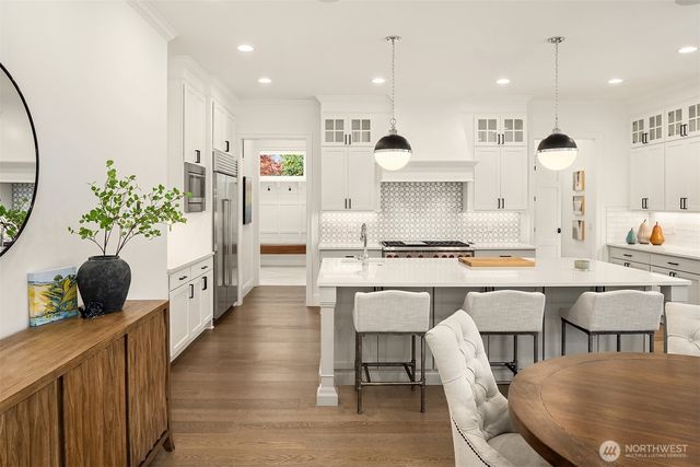 12345 SE 23rd Place, Bellevue, WA 98005