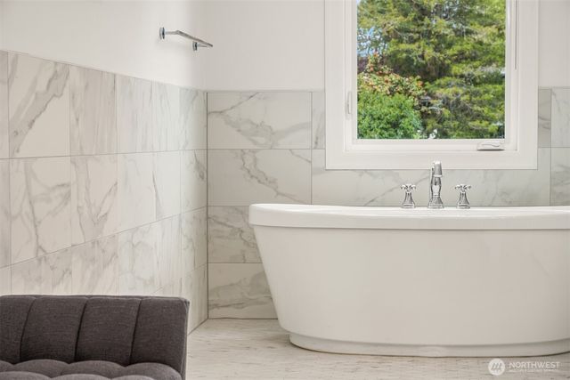 12345 SE 23rd Place, Bellevue, WA 98005