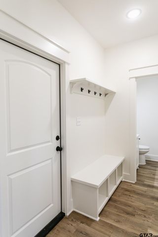21053 County Road 26, Tyler, TX 75705