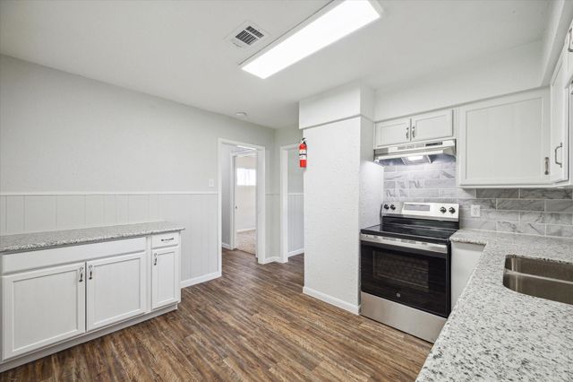 2331 32nd Avenue N, Texas City, TX 77590