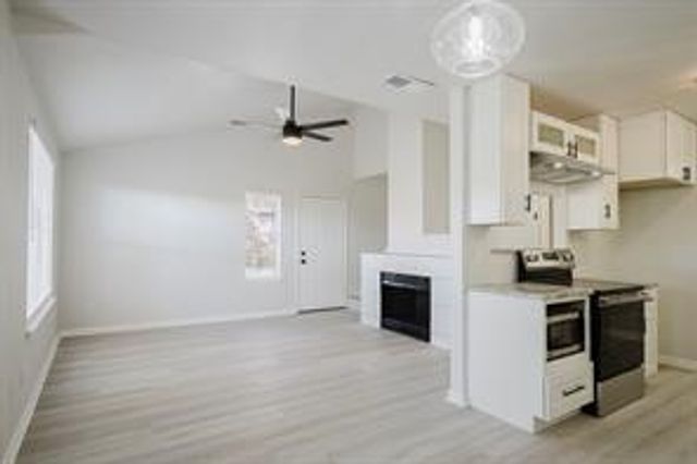 2240 Tarpley Road 34, Carrollton, TX 75006