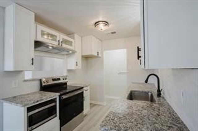 2240 Tarpley Road 34, Carrollton, TX 75006